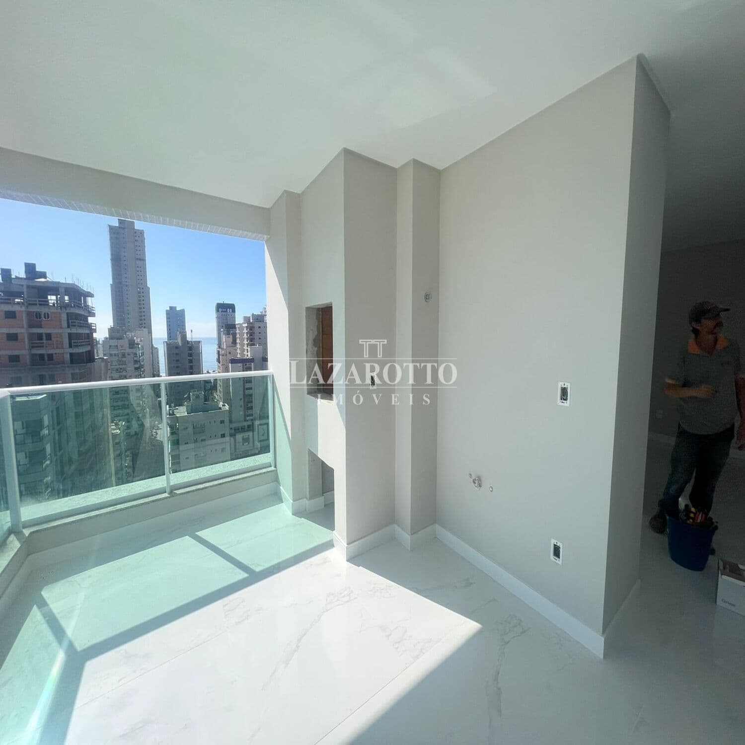Apartamento à venda – Rua 298 • Meia Praia • Itapema