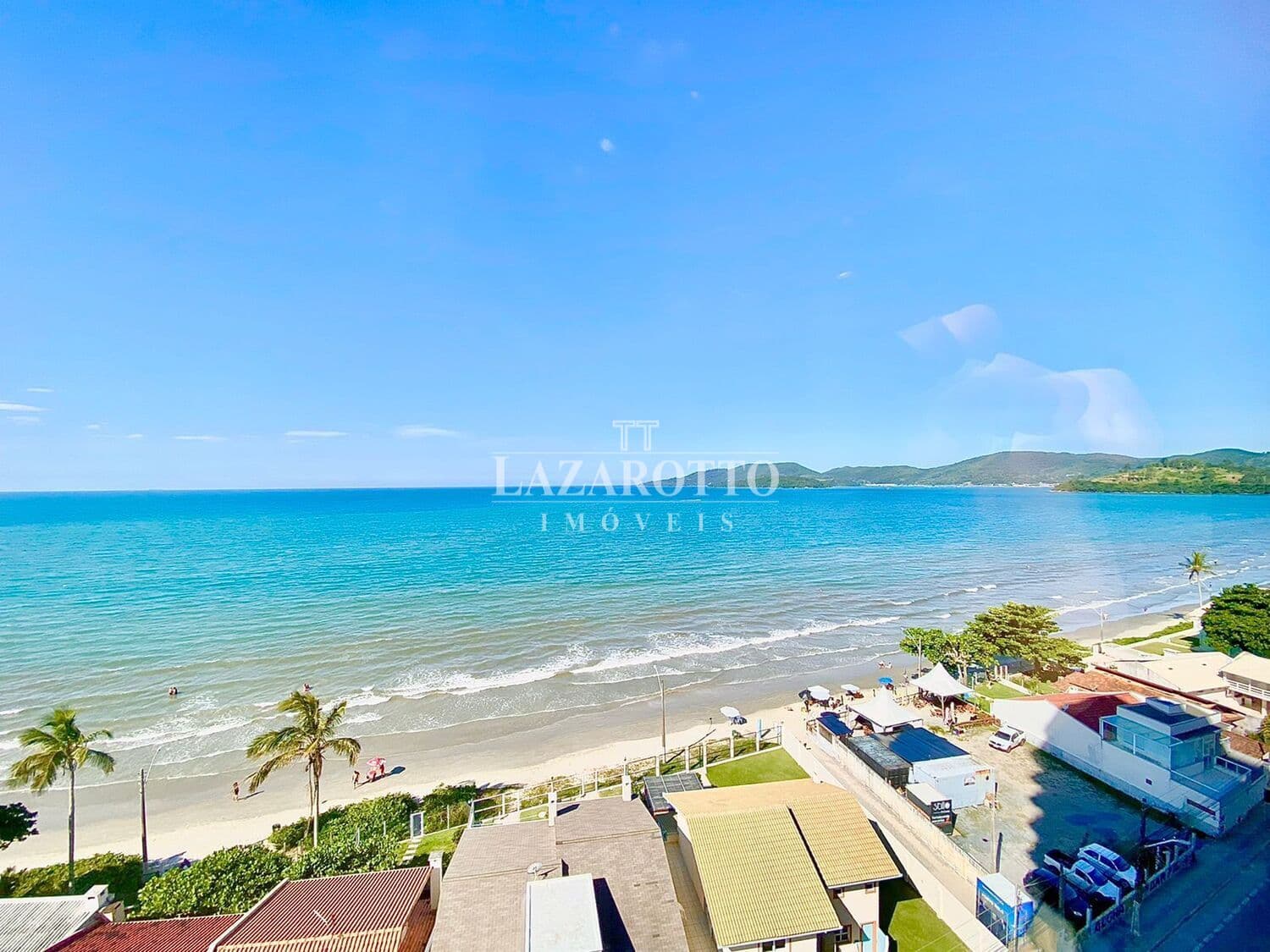 Apartamento à venda – Av. Sen. Atílio Fontana • Perequê • Porto Belo