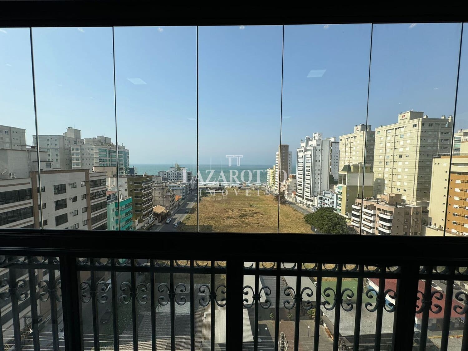 Apartamento à venda – Rua 302 • Meia Praia • Itapema