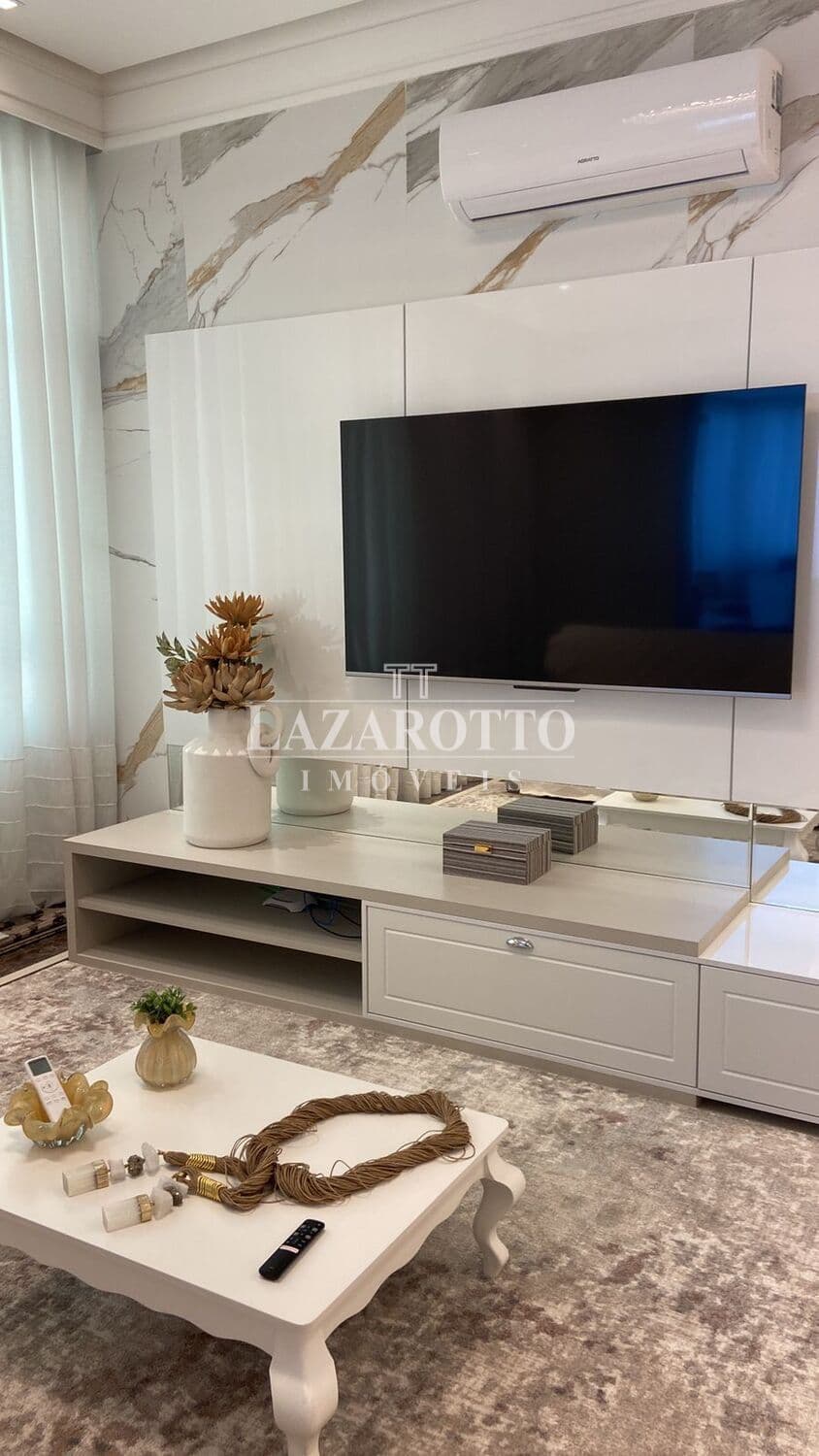 Apartamento à venda – Rua 211 • Meia Praia • Itapema