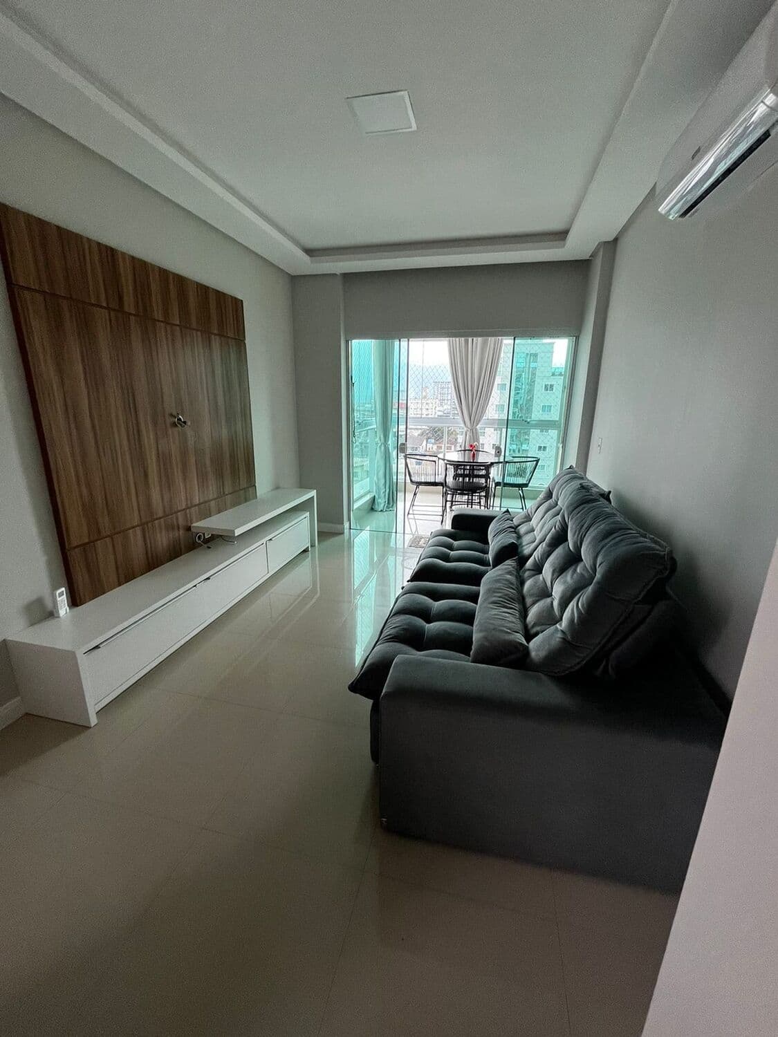 Apartamento à venda – Rua 260 A • Meia Praia • Itapema