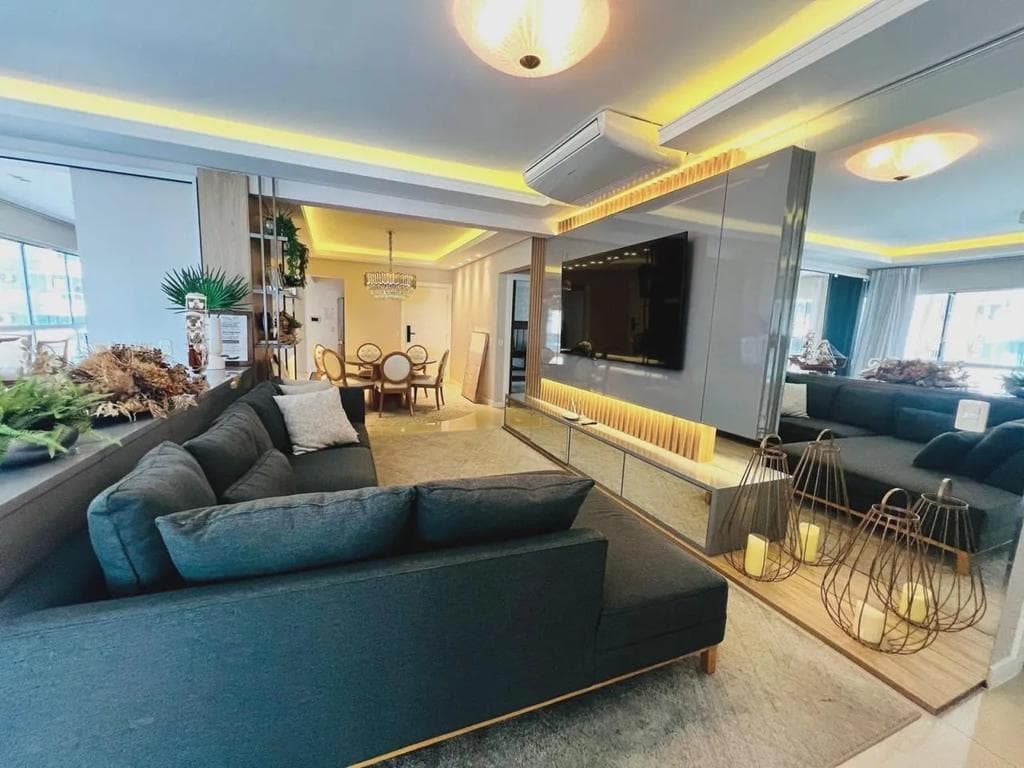 Apartamento à venda – Rua 250 • Meia Praia • Itapema