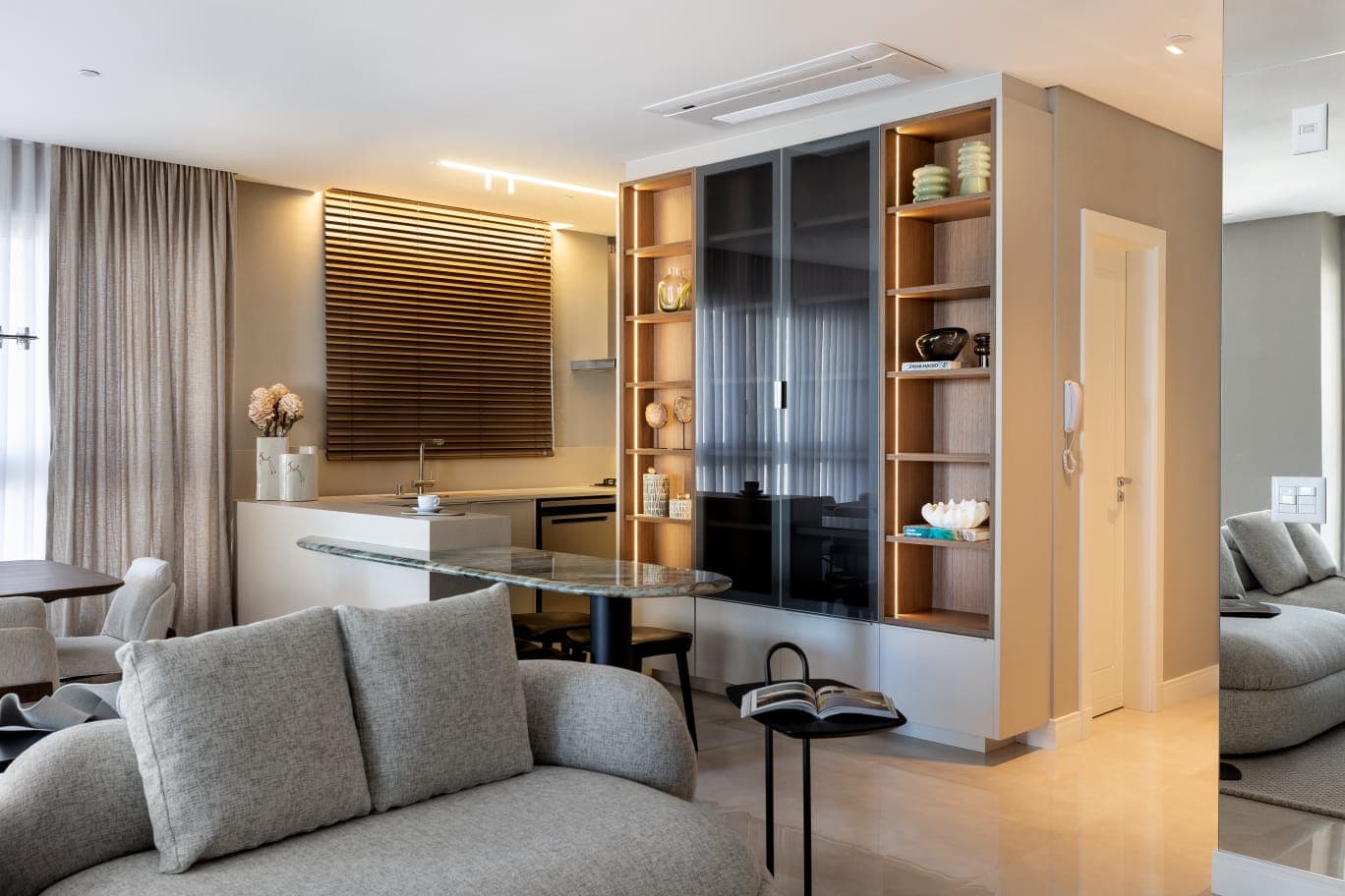 Apartamento à venda – Rua 267 • Meia Praia • Itapema
