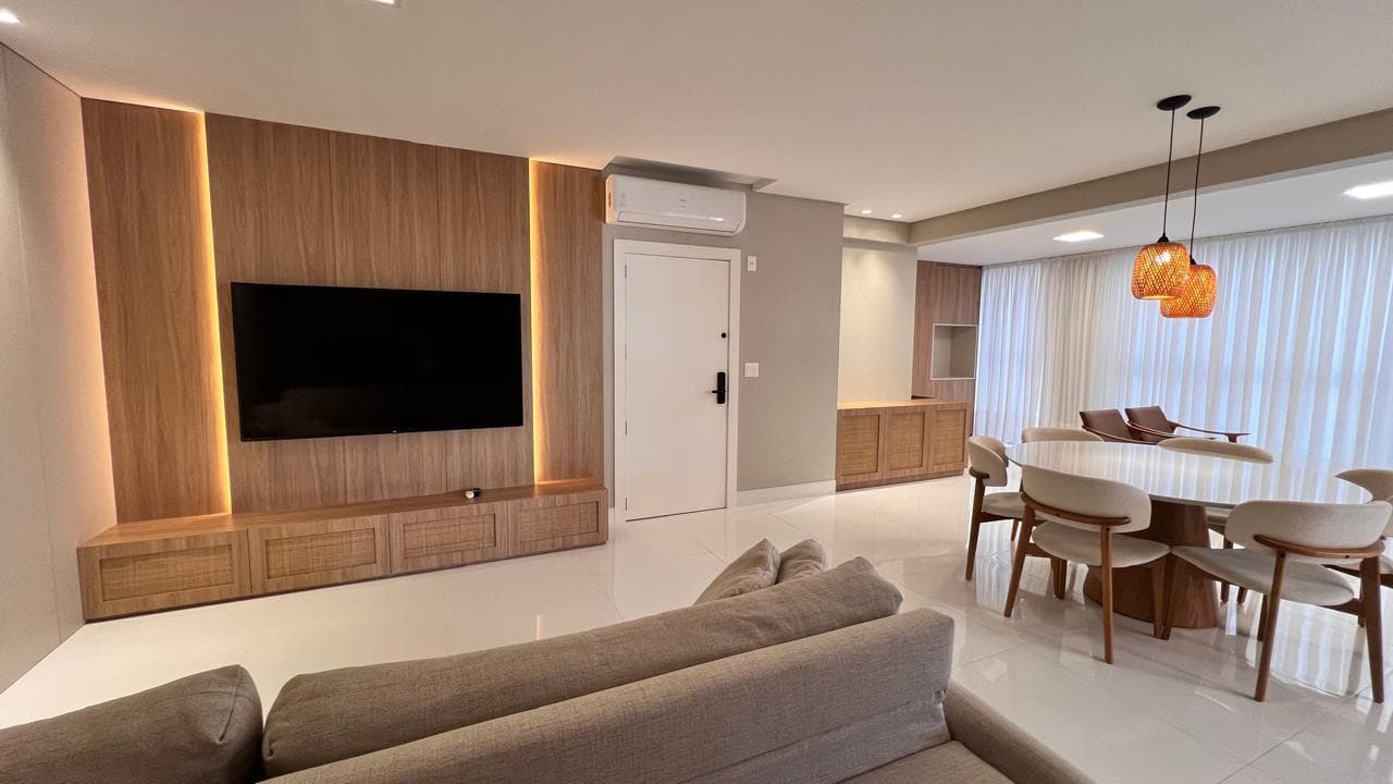 Apartamento à venda – Rua 234 • Meia Praia • Itapema