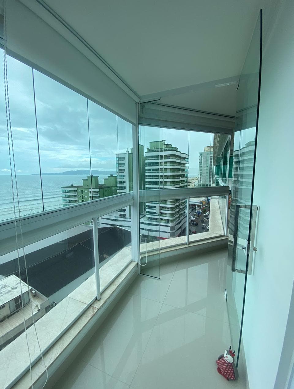 Apartamento à venda – Av Nereu Ramos • Meia Praia • Itapema