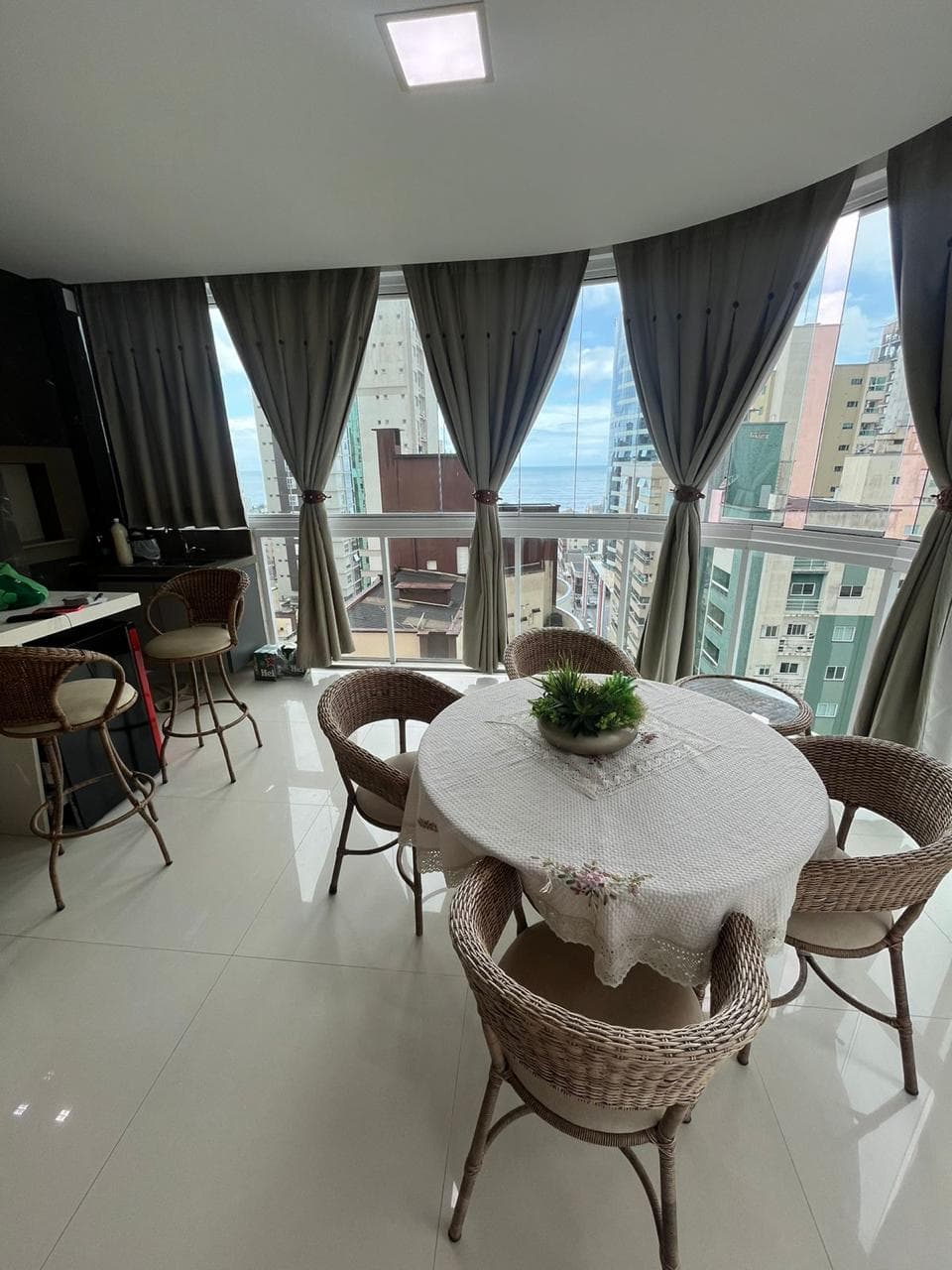 Apartamento à venda – Rua 260 • Meia Praia • Itapema