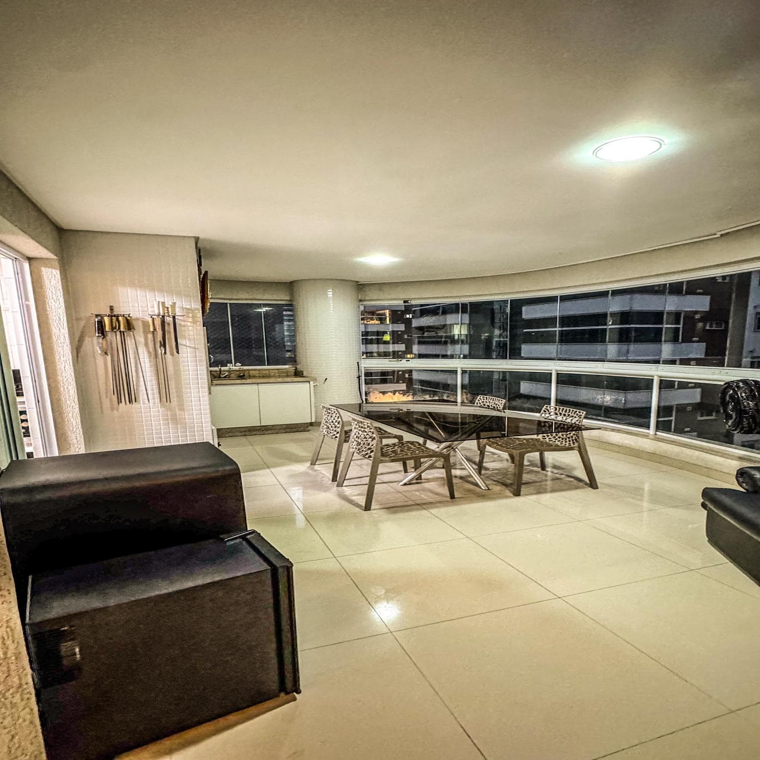 Apartamento à venda – Rua 238 • Meia Praia • Itapema