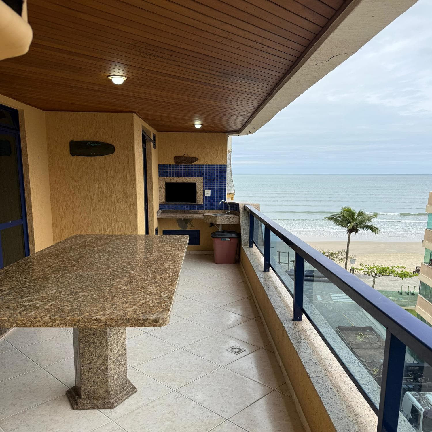 Apartamento à venda – Rua 213 • Meia Praia • Itapema