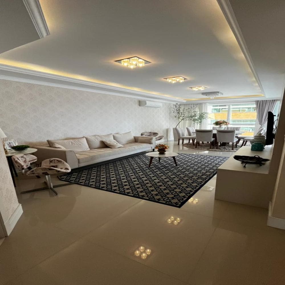 Apartamento à venda – Rua 301 • Meia Praia • Itapema