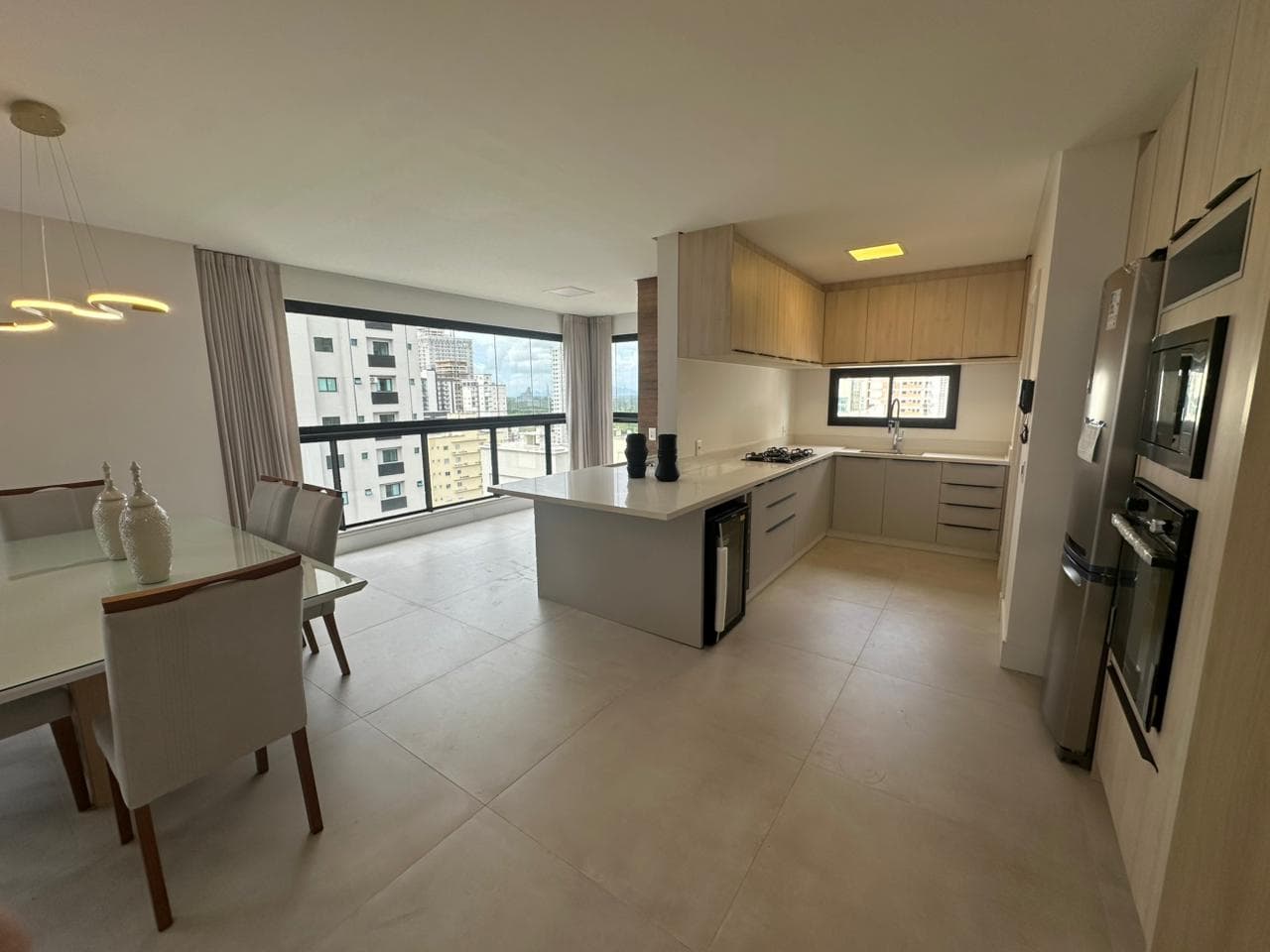 Apartamento à venda – Rua 264 • Meia Praia • Itapema