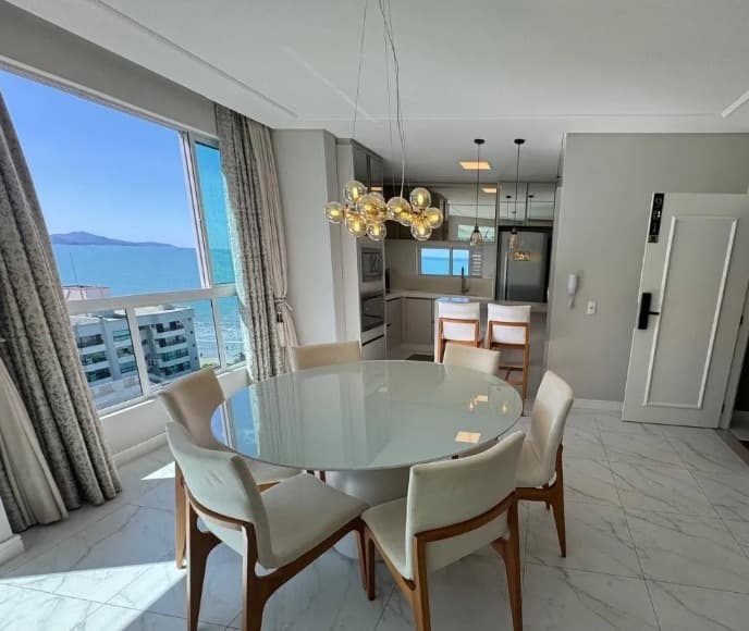 Apartamento à venda – Rua 317 B • Meia Praia • Itapema