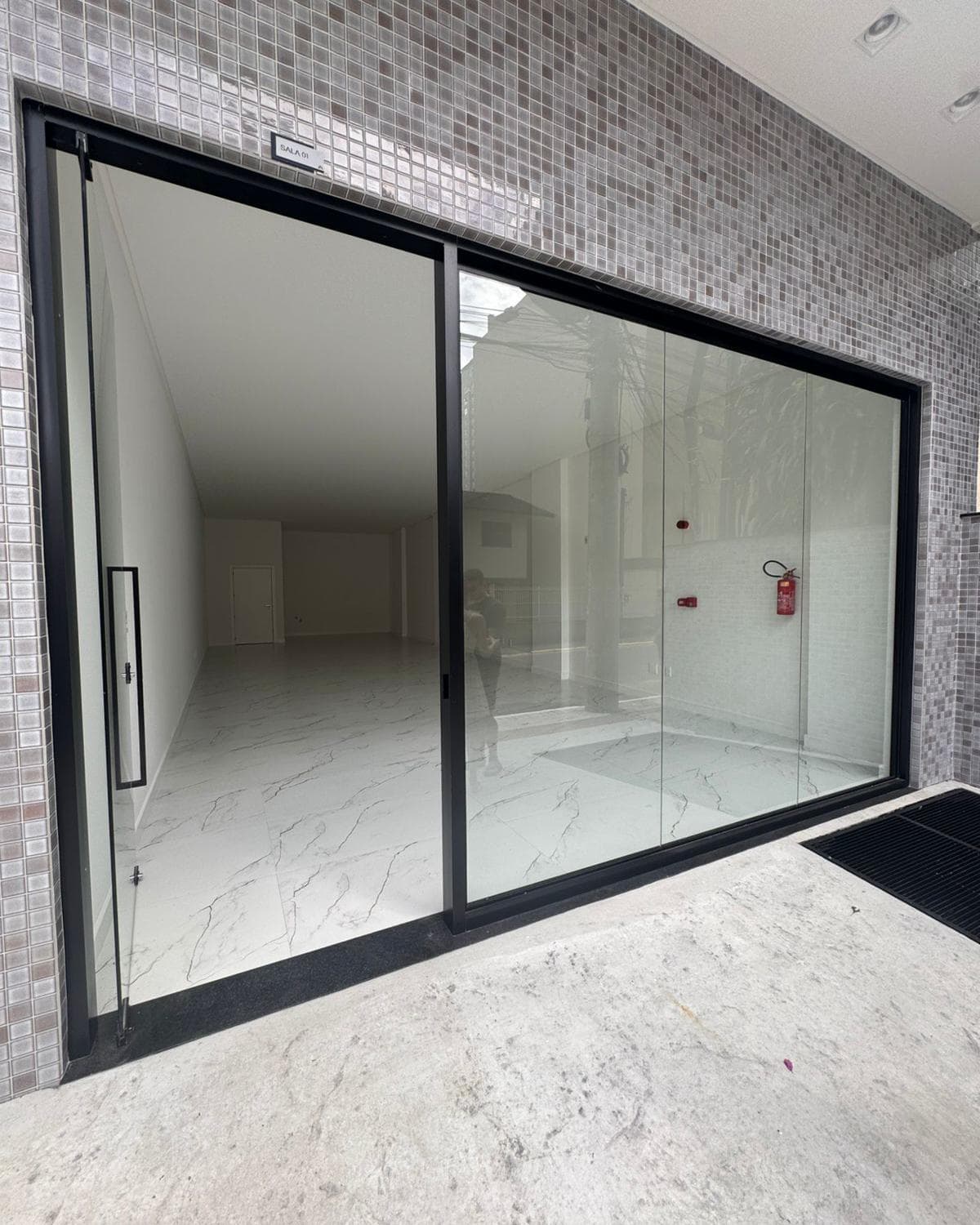 Sala Comercial à venda – Rua 266 • Meia Praia • Itapema