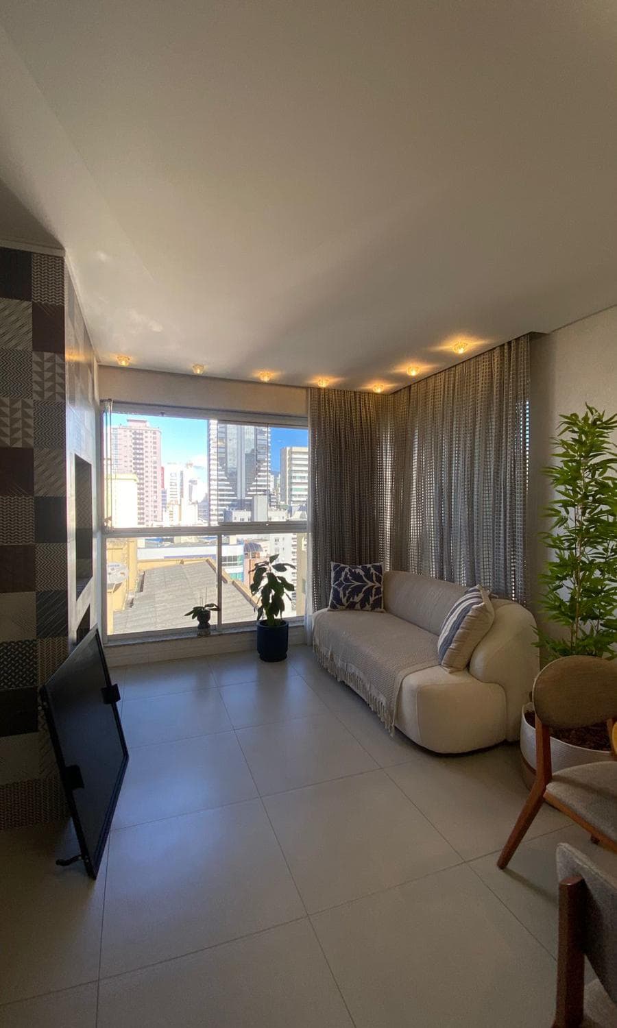 Apartamento à venda – Rua 238 • Meia Praia • Itapema