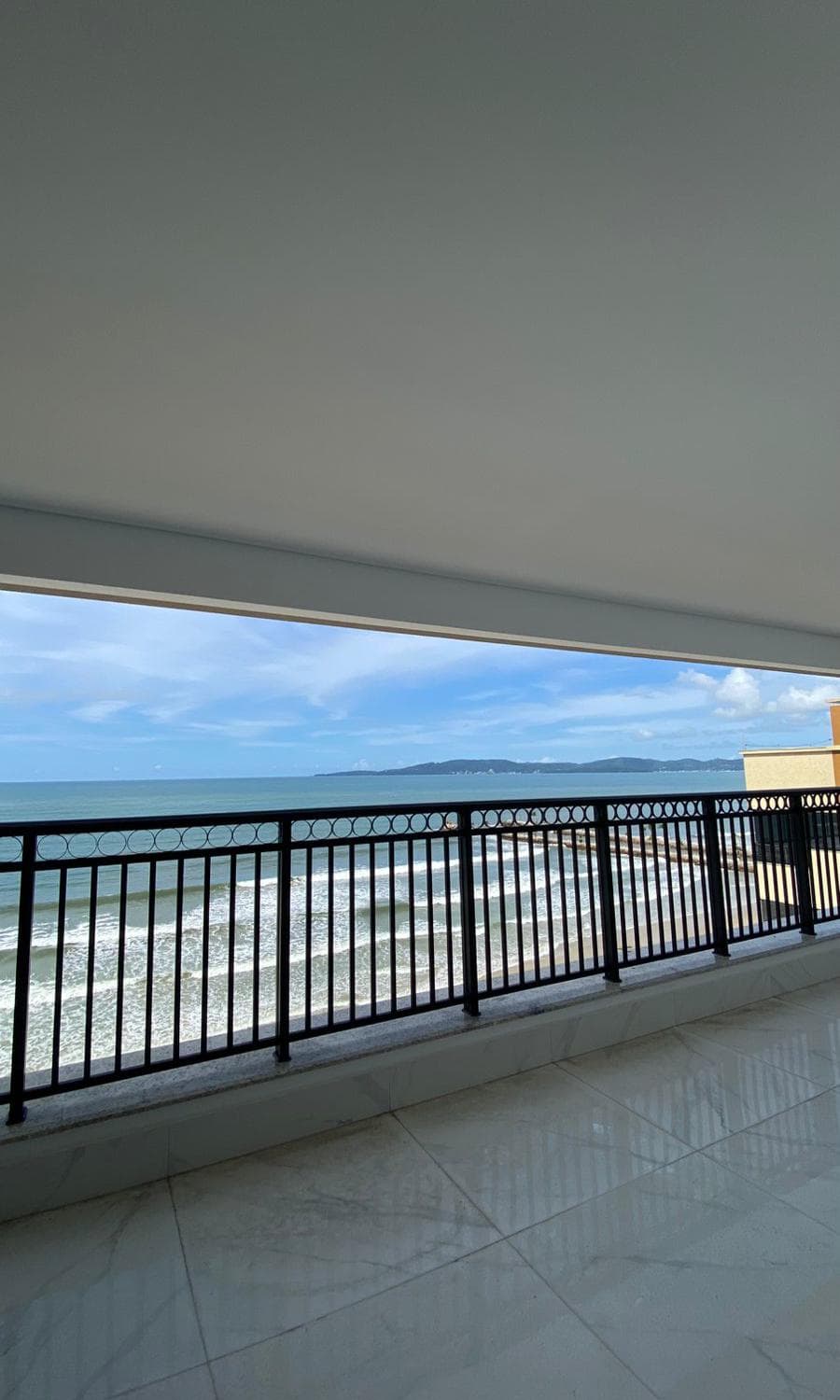 Apartamento à venda – Av Beira Mar • Centro • Itapema