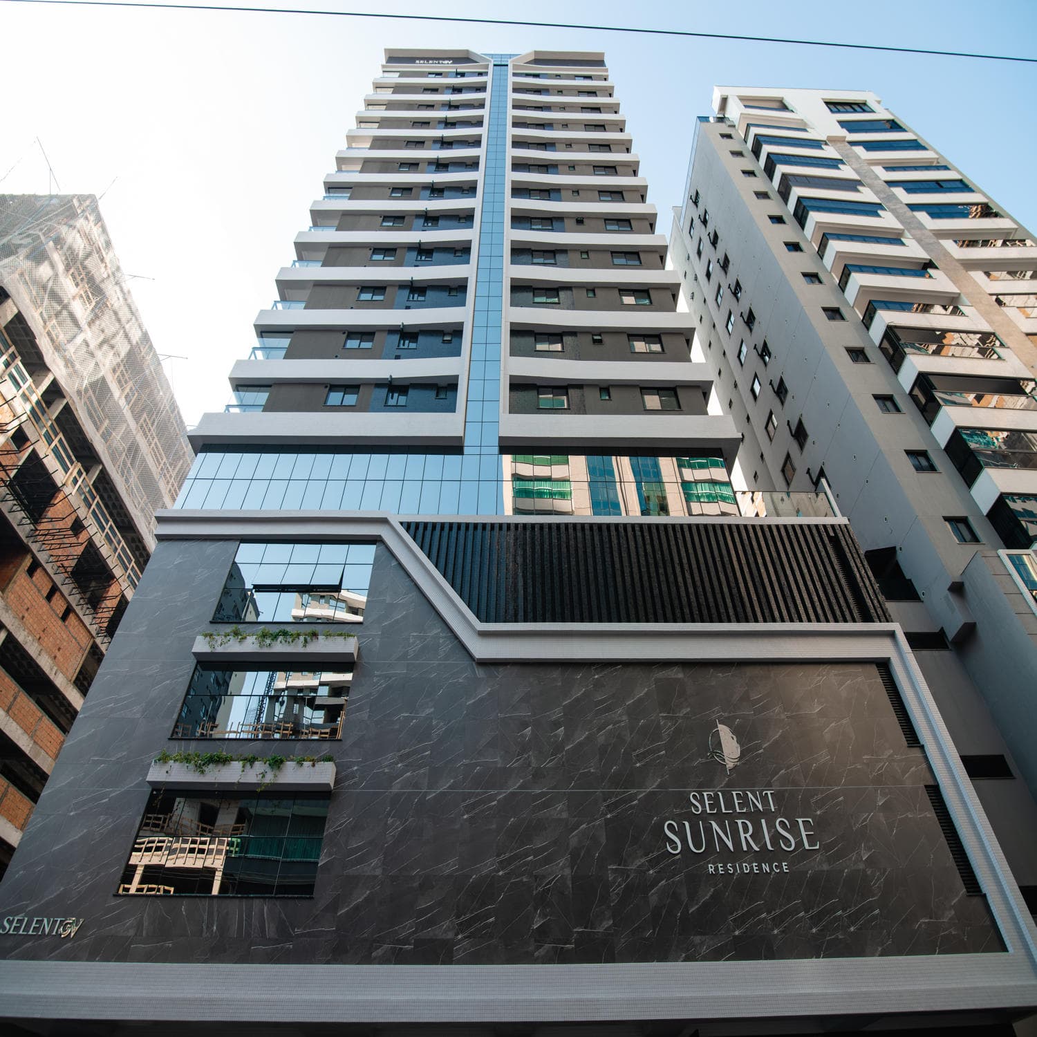 Apartamento à venda – Av. Almirante Fonseca Neves • Perequê • Porto Belo