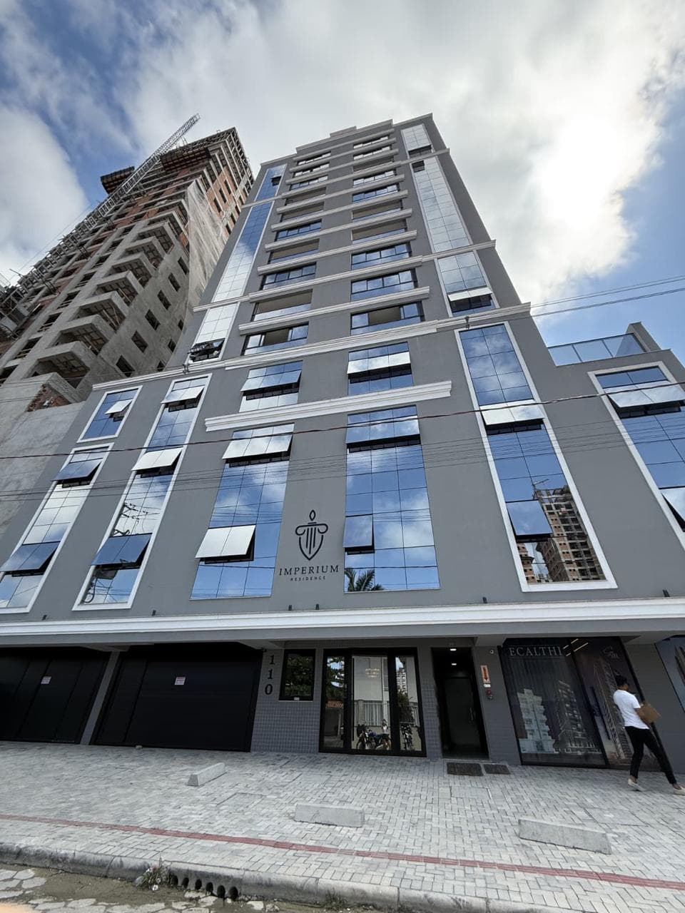 Apartamento à venda – José Petermann • Perequê • Porto Belo