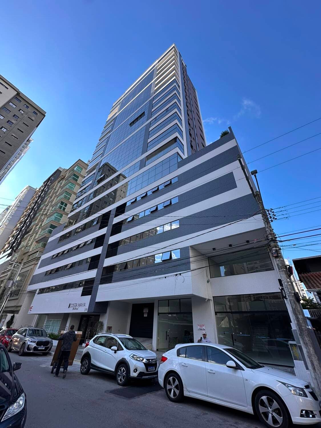 Sala Comercial à venda – Rua 286 • Meia Praia • Itapema