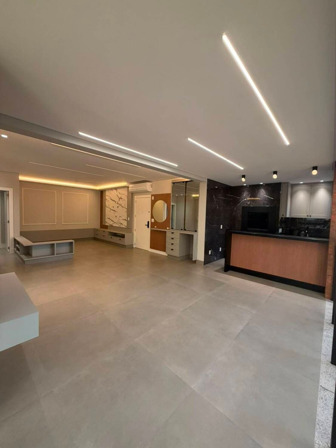 Apartamento à venda – Rua 234 • Meia Praia • Itapema