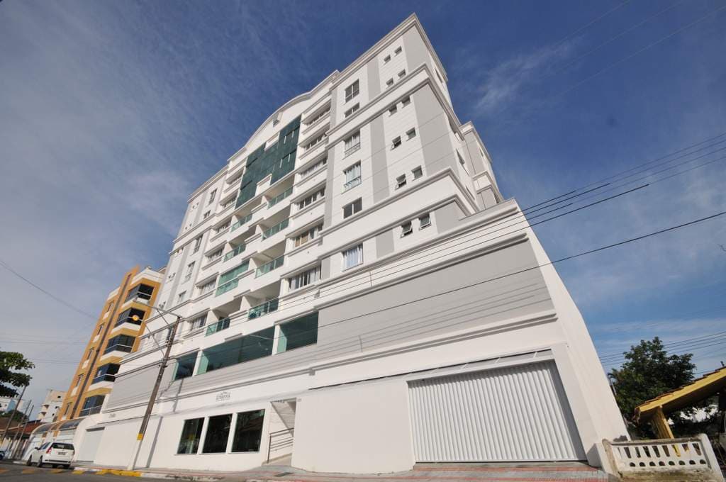 Apartamento à venda – Rua 244 • Meia Praia • Itapema