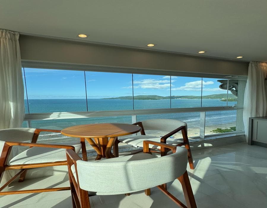 Apartamento à venda – Av. Sen. Atílio Fontana • Perequê • Porto Belo