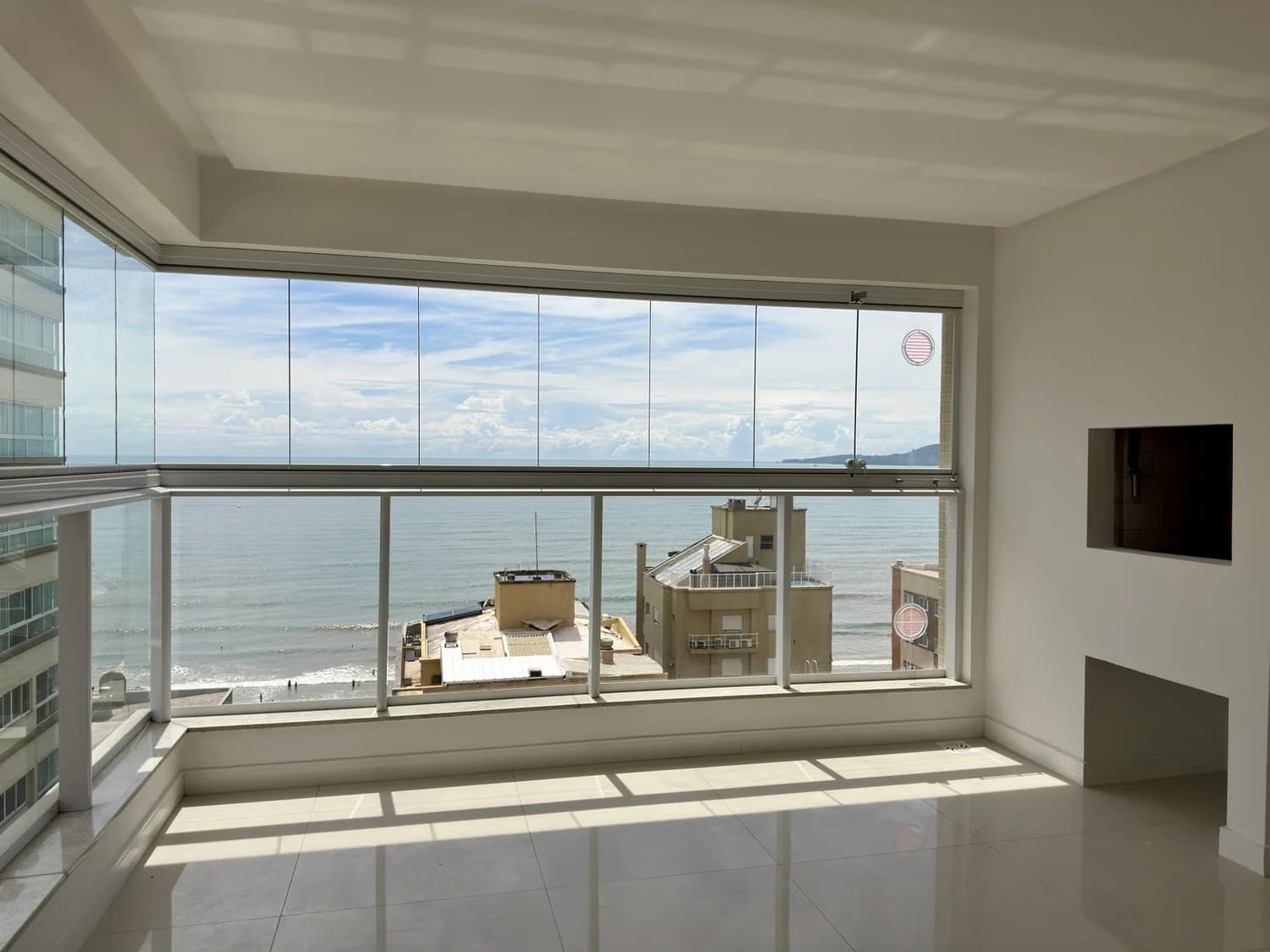 Apartamento à venda – Rua 253 • Meia Praia • Itapema