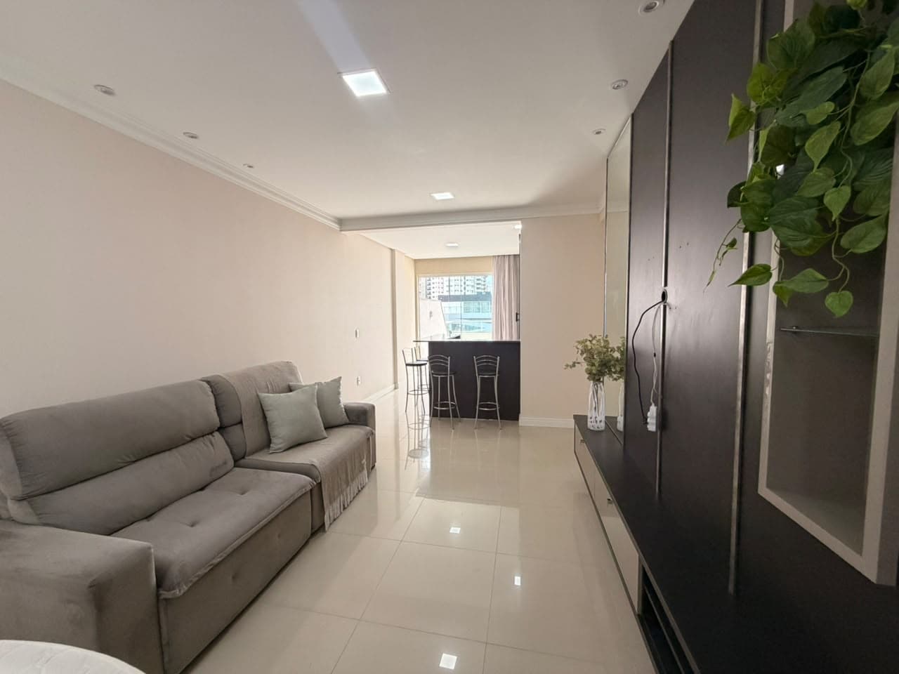 Apartamento à venda – Rua 302 • Meia Praia • Itapema