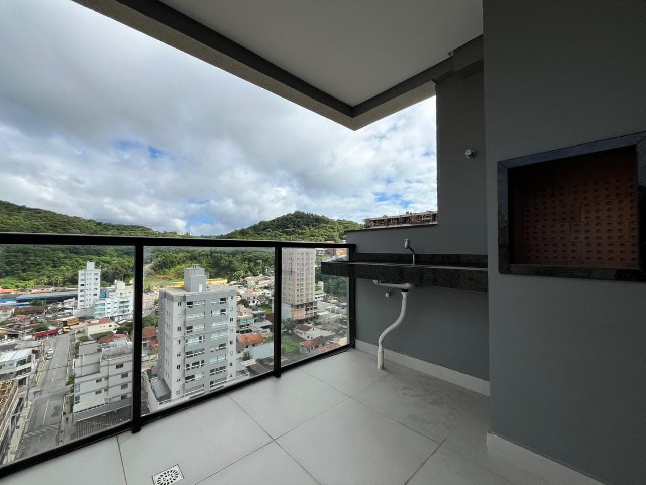 Apartamento à venda – Rua 406-A • Morretes • Itapema