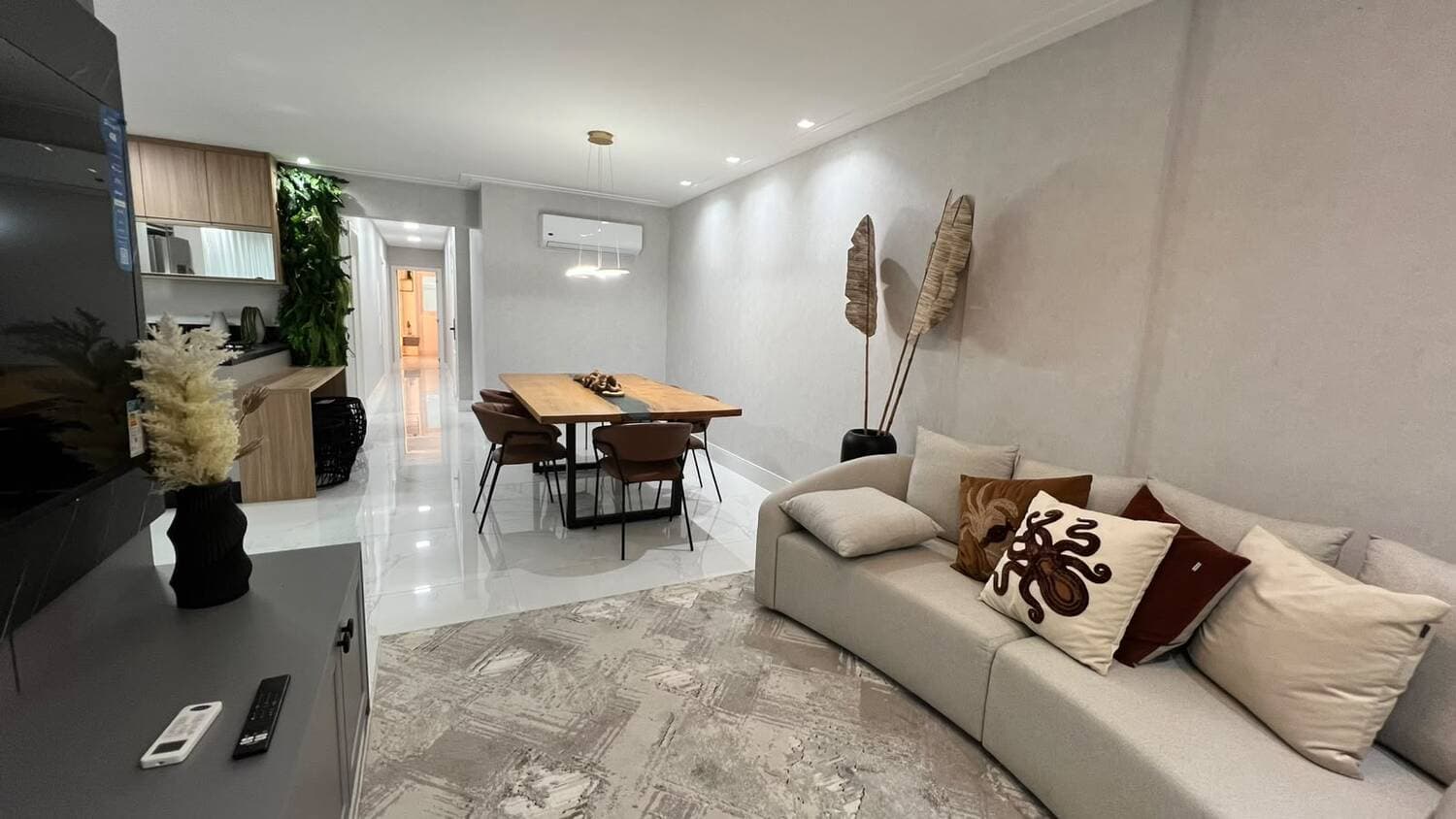 Apartamento à venda – Rua 302 • Meia Praia • Itapema