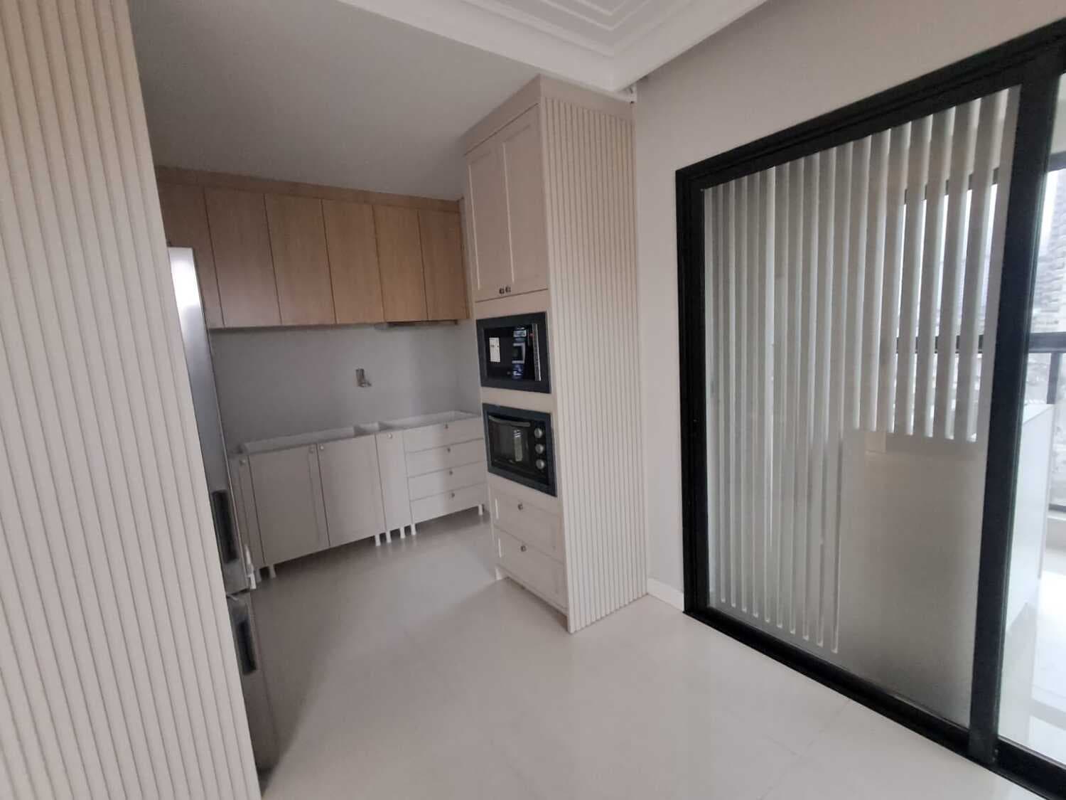 Apartamento à venda – Av.Governador Celso Ramos  • Centro • Itapema