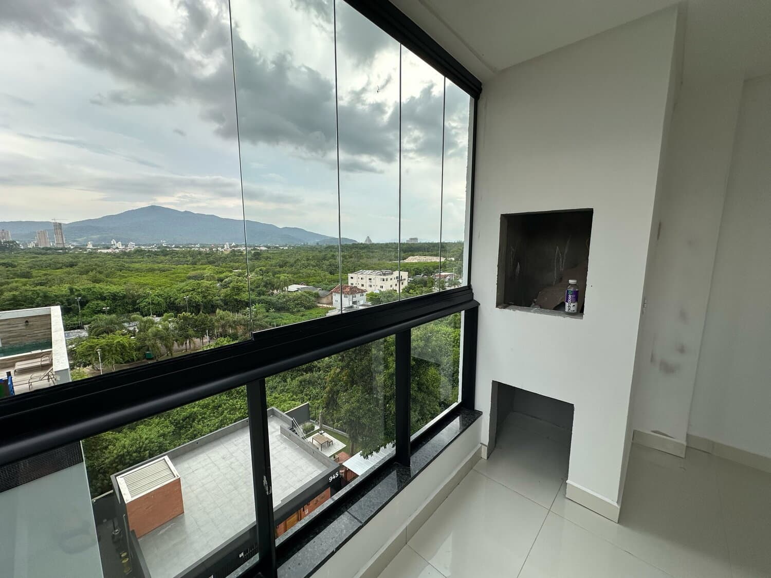 Apartamento à venda – Rua 304 • Meia Praia • Itapema