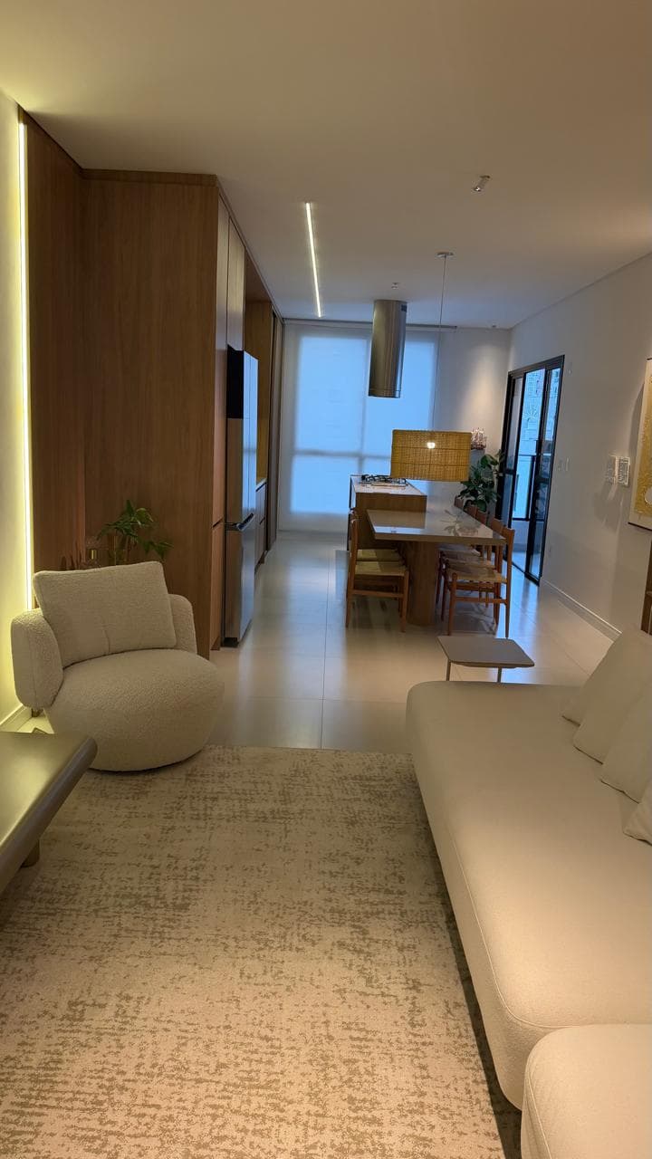 Apartamento à venda – Rua 242 • Meia Praia • Itapema