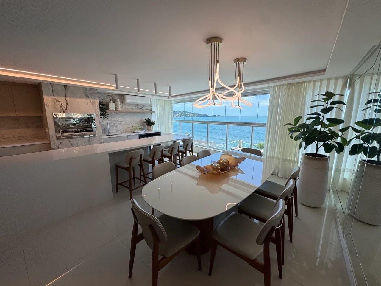 Apartamento à venda – Av. Nereu Ramos • Meia Praia • Itapema