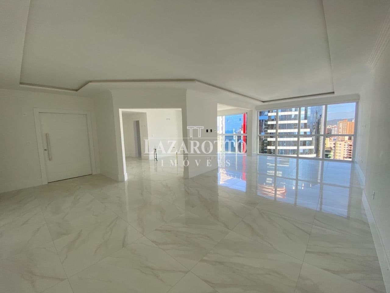 Apartamento à venda – Rua 260 • Meia Praia • Itapema
