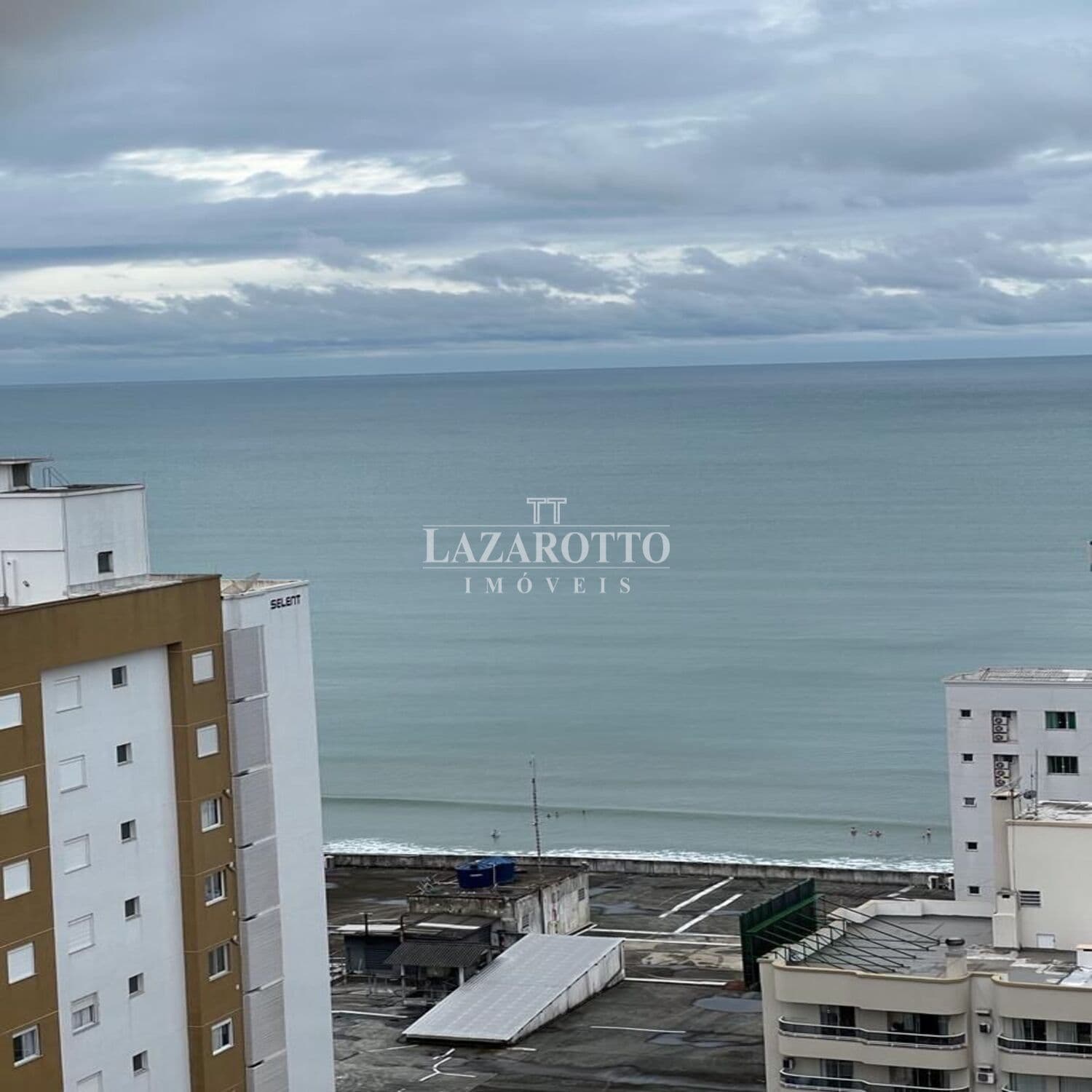 Apartamento à venda – Rua 254 • Meia Praia • Itapema