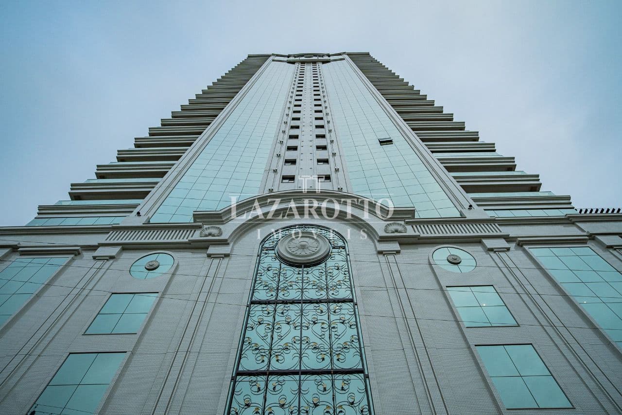 Apartamento à venda – Rua 313 • Meia Praia • Itapema