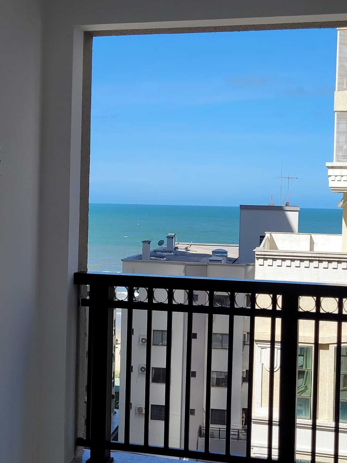 Apartamento à venda – Av Nereu Ramos • Meia Praia • Itapema