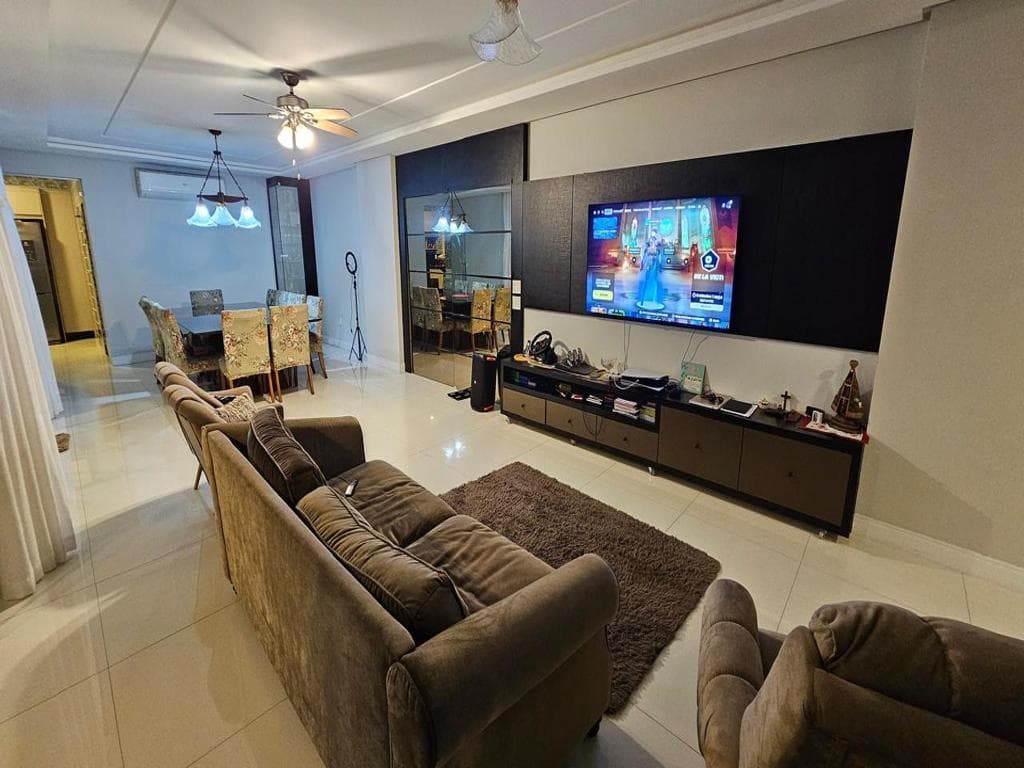 Apartamento à venda – Rua 272 • Meia Praia • Itapema