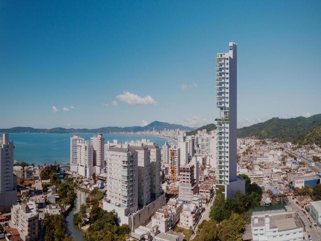 Apartamento à venda – Rua 129 A • Centro • Itapema