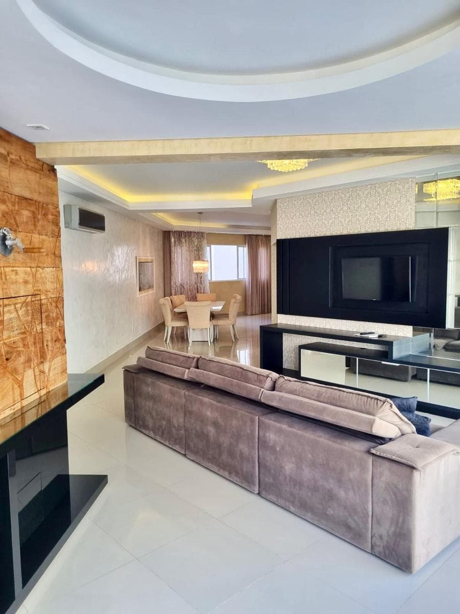 Apartamento à venda – Rua 279 • Meia Praia • Itapema