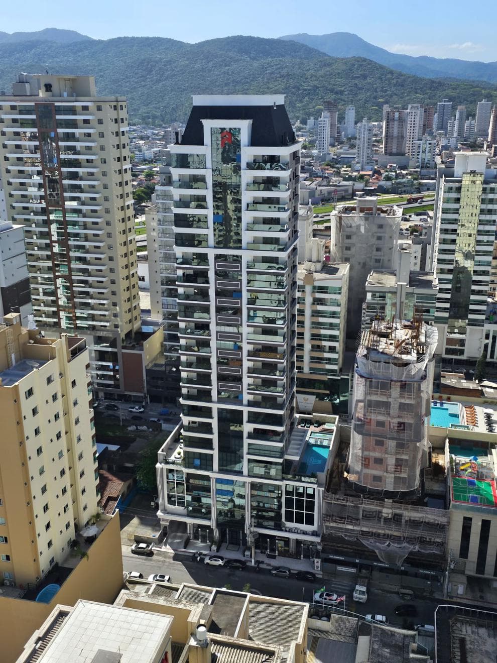 Apartamento à venda – Rua 236 • Meia Praia • Itapema