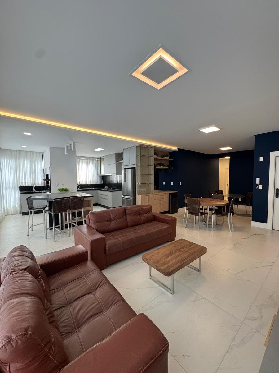 Apartamento à venda – Rua 315 • Meia Praia • Itapema