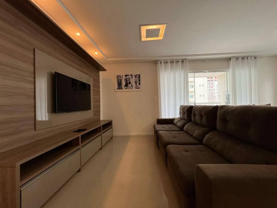 Apartamento à venda – Rua 298 • Meia Praia • Itapema
