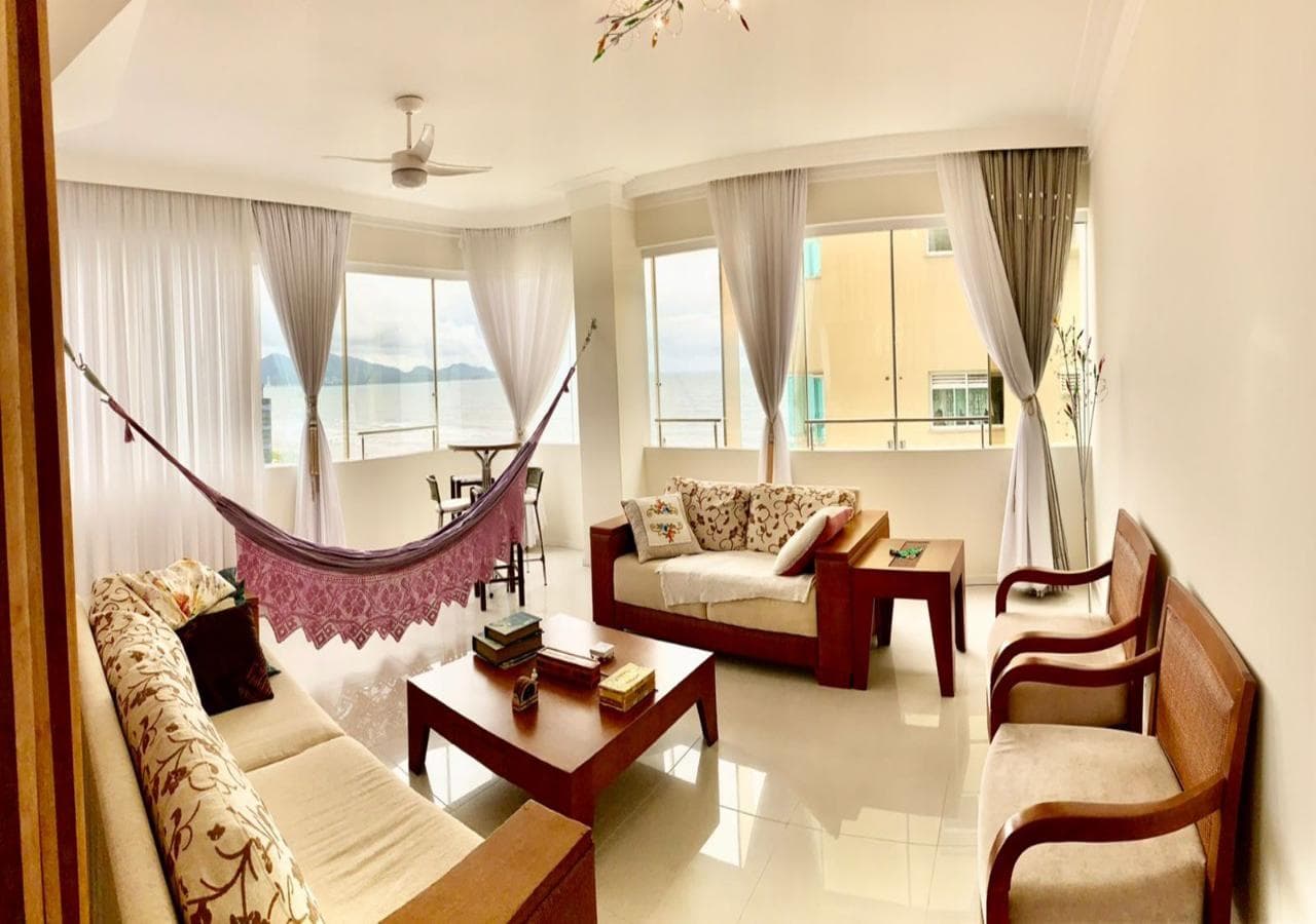 Apartamento à venda – Rua 289 • Meia Praia • Itapema
