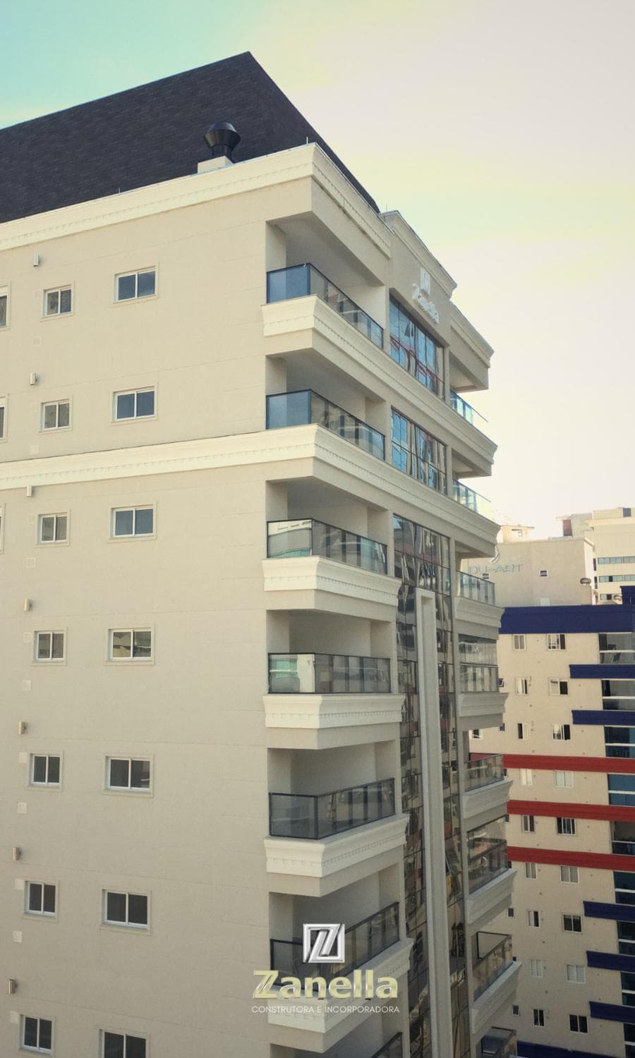 Apartamento à venda – Rua 252 • Meia Praia • Itapema
