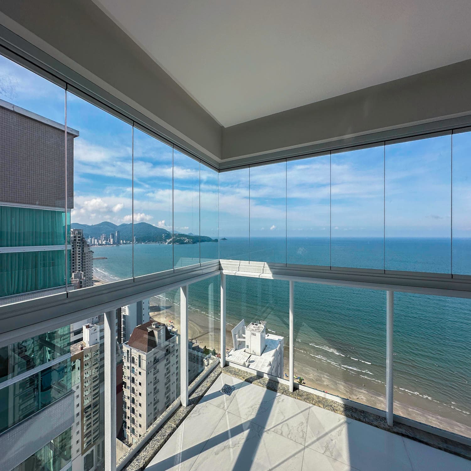 Apartamento à venda – Rua 202 • Meia Praia • Itapema