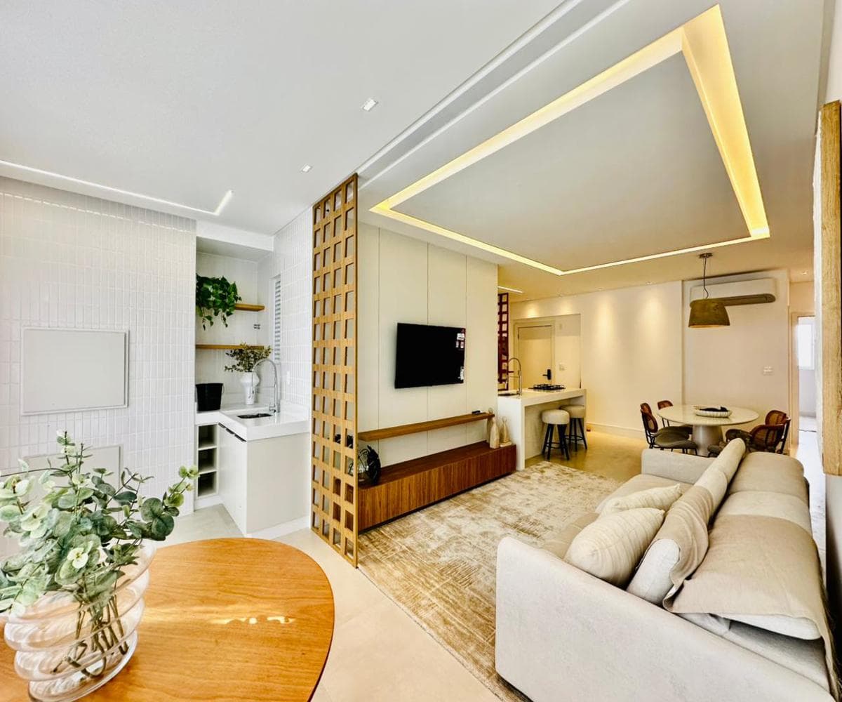 Apartamento à venda – Avenida Nereu Ramos • Meia Praia • Itapema