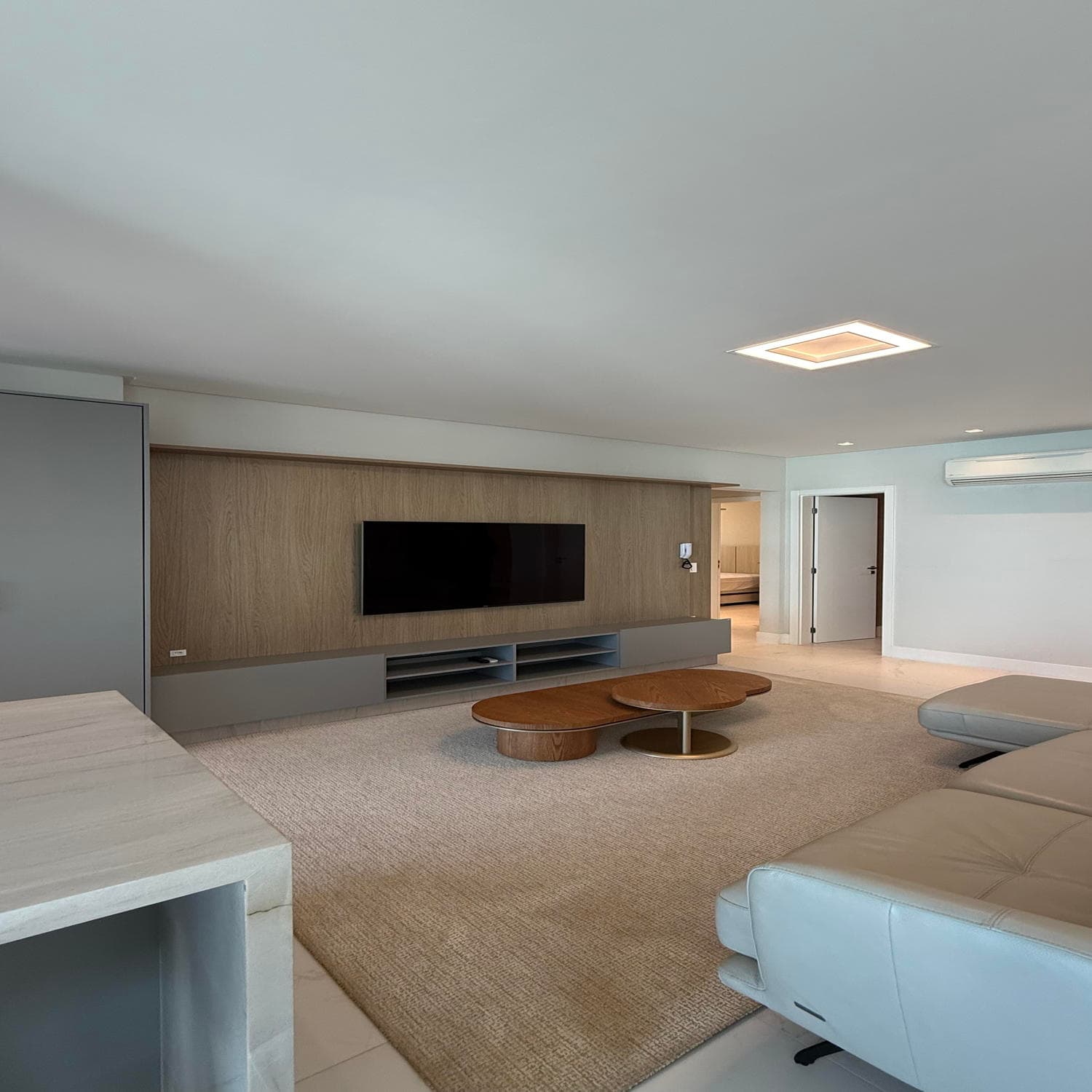 Apartamento à venda – Rua 202 • Meia Praia • Itapema