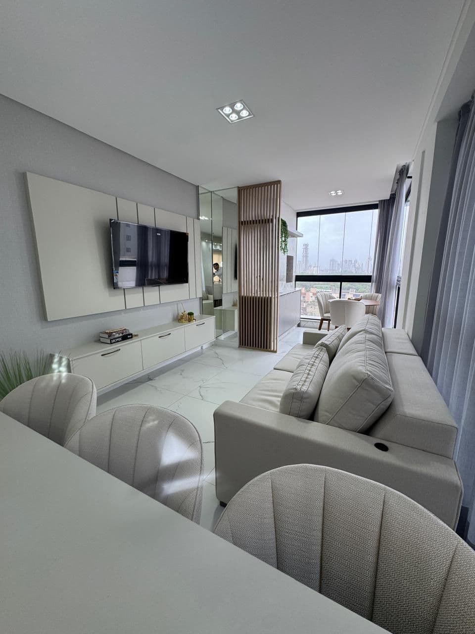 Apartamento à venda – Rua 312 • Meia Praia • Itapema
