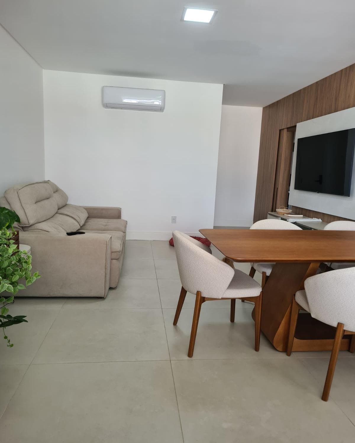 Apartamento à venda – Rua 302 • Meia Praia • Itapema