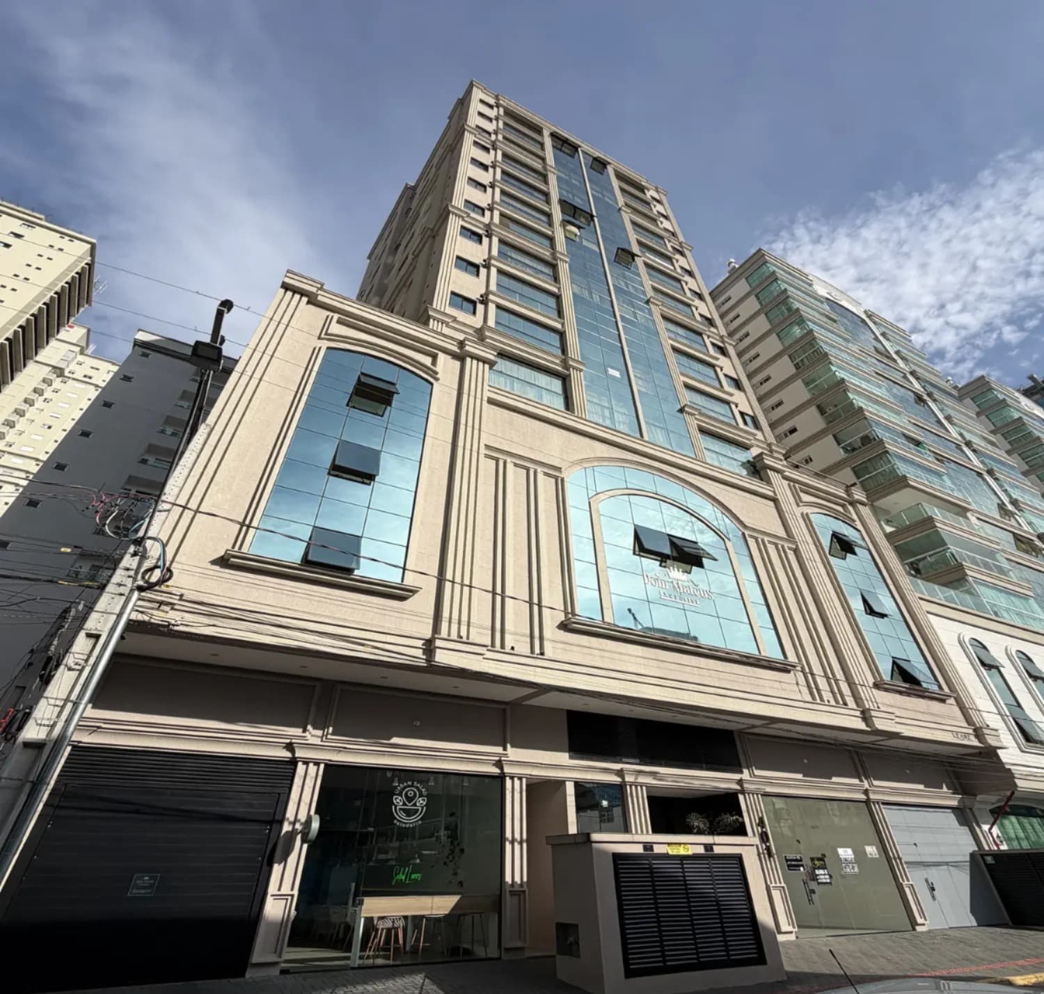 Apartamento à venda – Rua 232 • Meia Praia • Itapema
